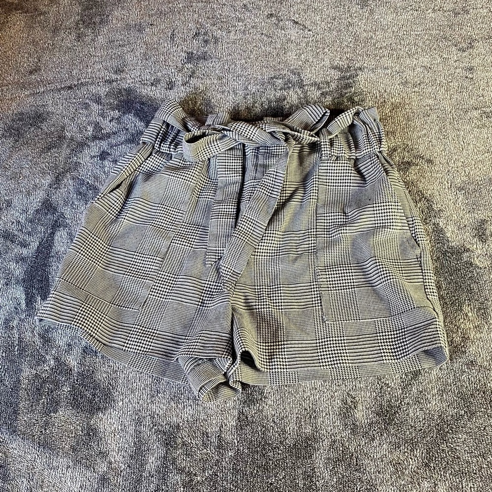 Zara trafaluc plaid shorts with matching belt